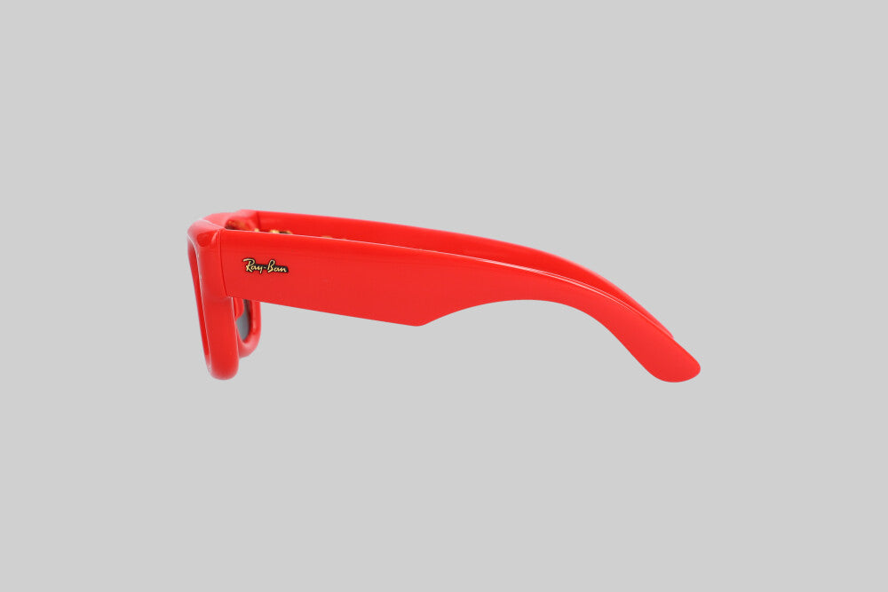 Ray-Ban Wayfarer Puffer Sunglasses 'Red'