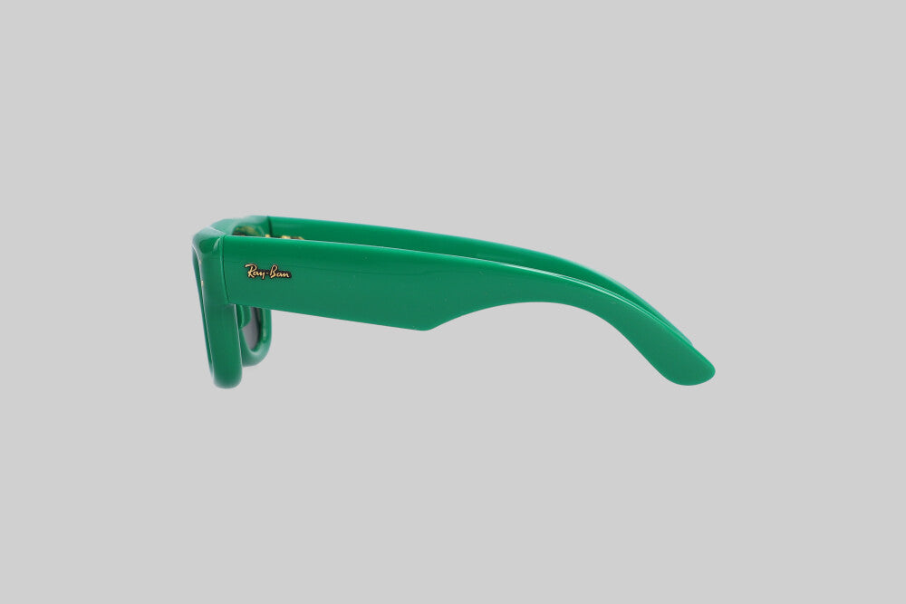Ray-Ban Wayfarer Puffer Sunglasses 'Green'