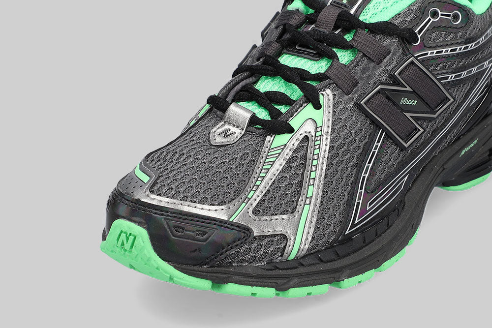 New Balance 1906R 'Dark and Silver Metallic' - U1906RCT FTW - SNEAKERS - UNISEX - ADULT - INLINE - FA - 25 en Lust México