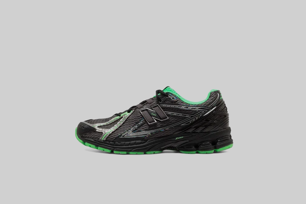 New Balance 1906R 'Dark and Silver Metallic'