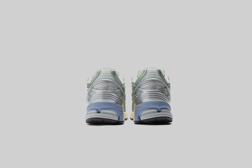 New Balance 1906 &