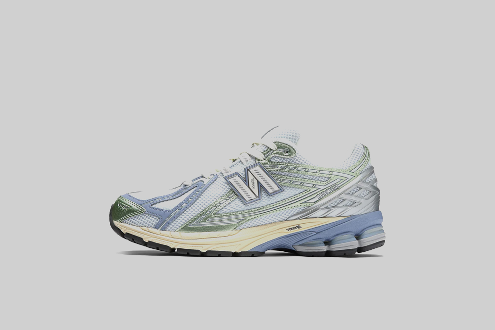 New Balance 1906 &