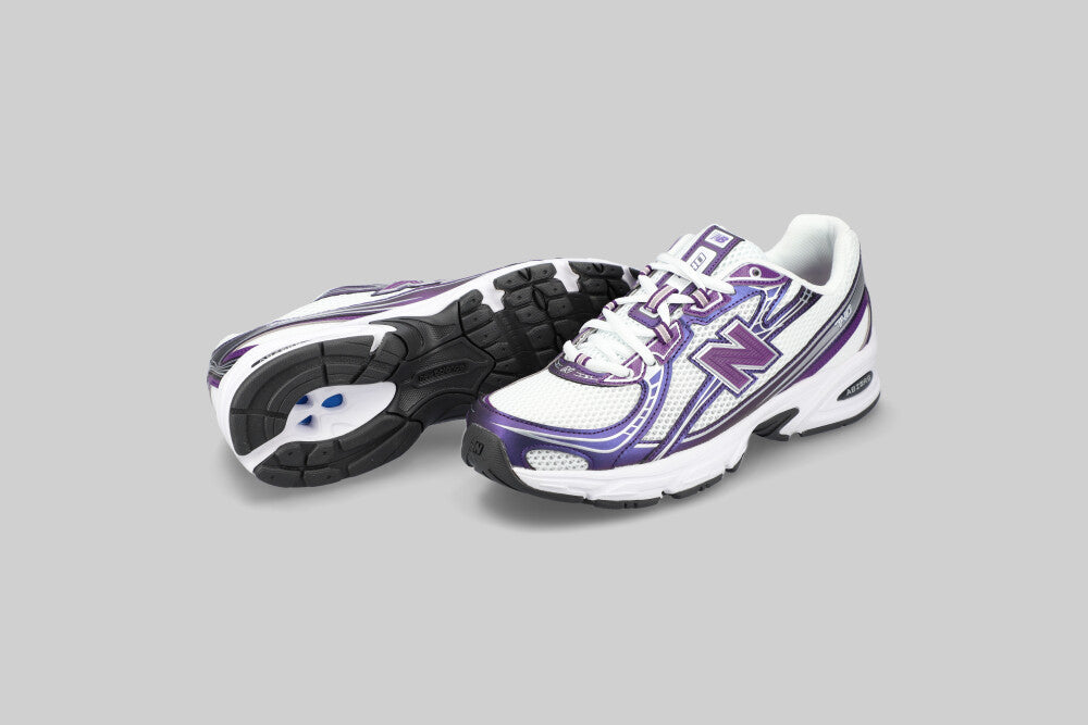 New Balance 740 &