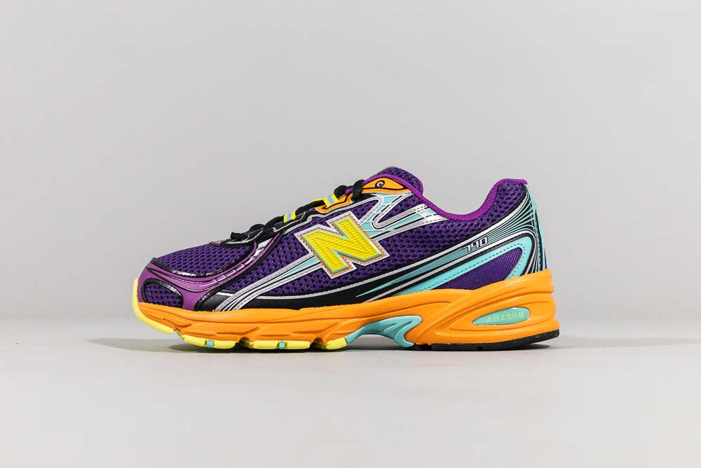 New Balance 740 &