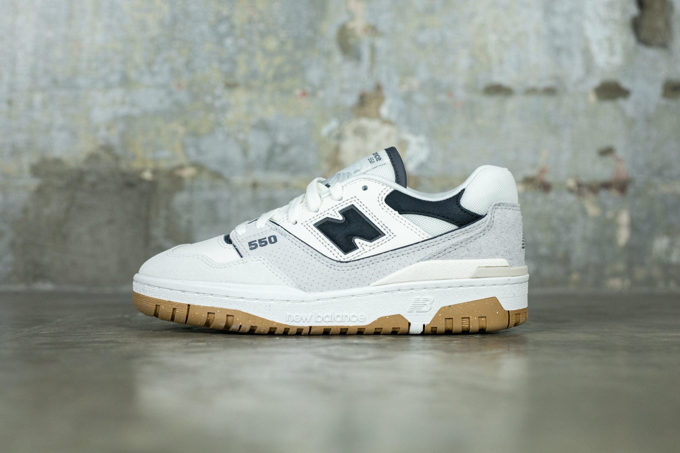 New Balance 550 &