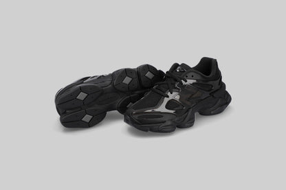 New Balance 9060 &