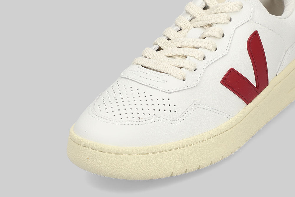 Women's VEJA V-90 'White and Marsala' - VD2003657A FTW - SNEAKERS - WOMEN - ADULT - QS - WI - 25 en Lust México