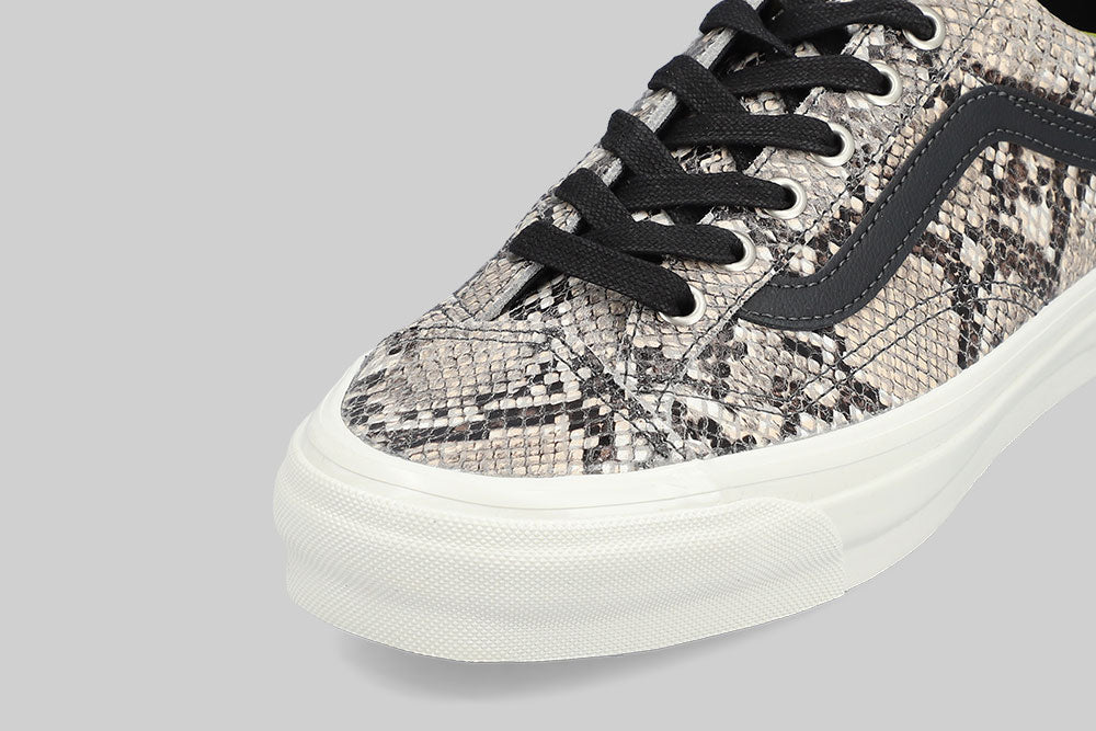Vans Premium Old Skool 36 'Python Silver' - VN000EHDSLV - Lust México