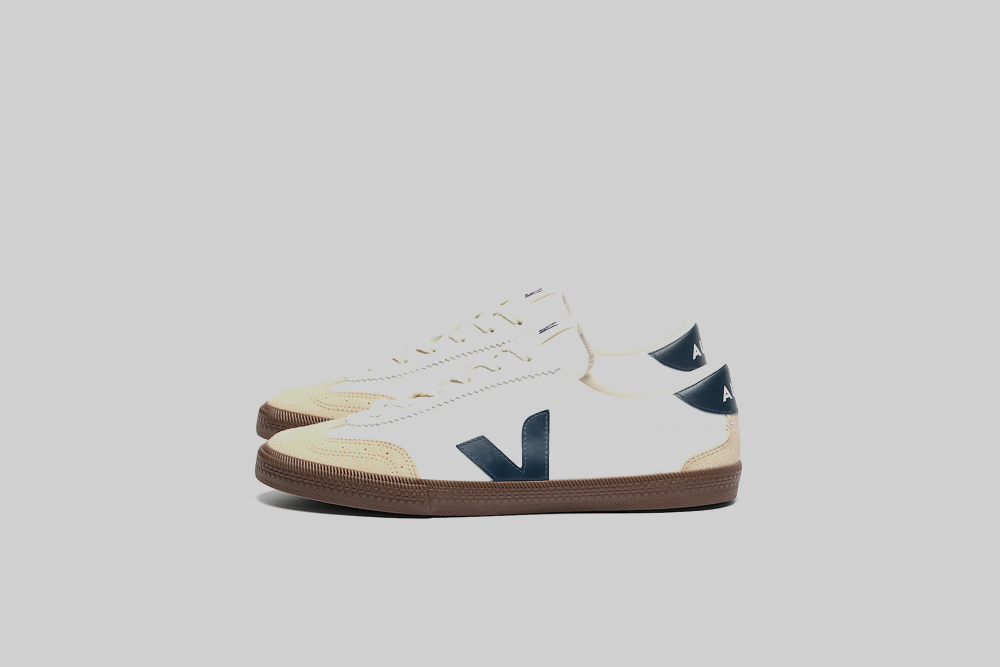 Men's VEJA Volley 'White and Navy'