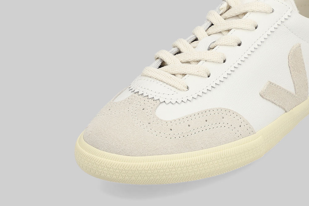 Women's Veja Volley 'White'