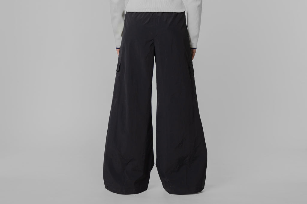 Women's New Balance Woven Cargo Pants - WP53504_BK