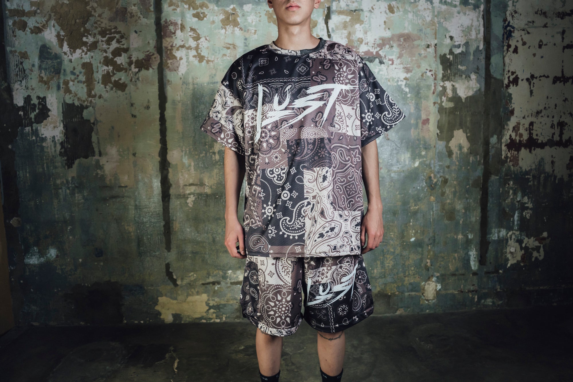 Lust Bandan Tee (6552296095810)