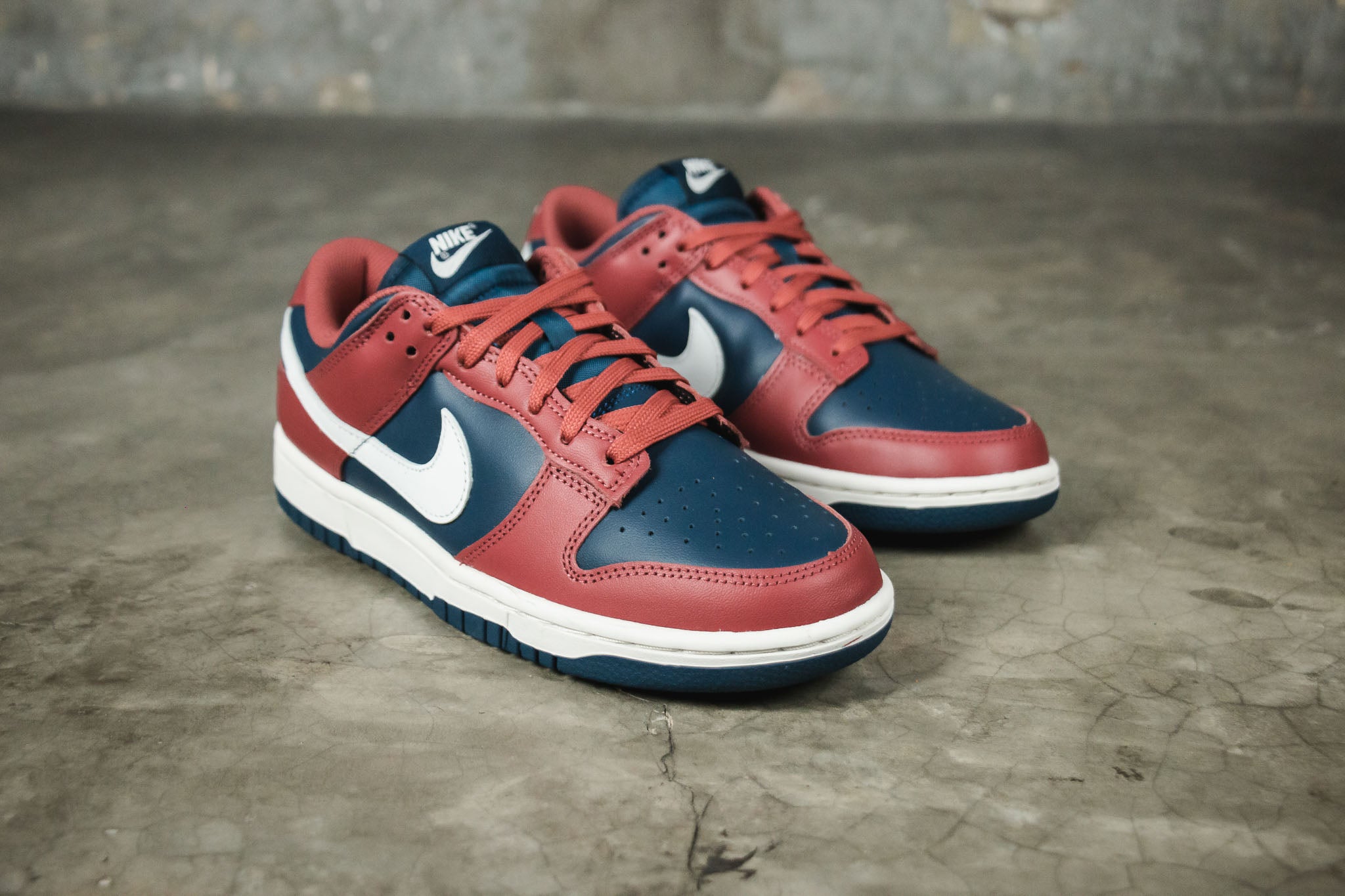 Women's Nike Dunk Low 