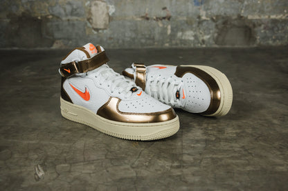 Nike Air Force 1 Mid &