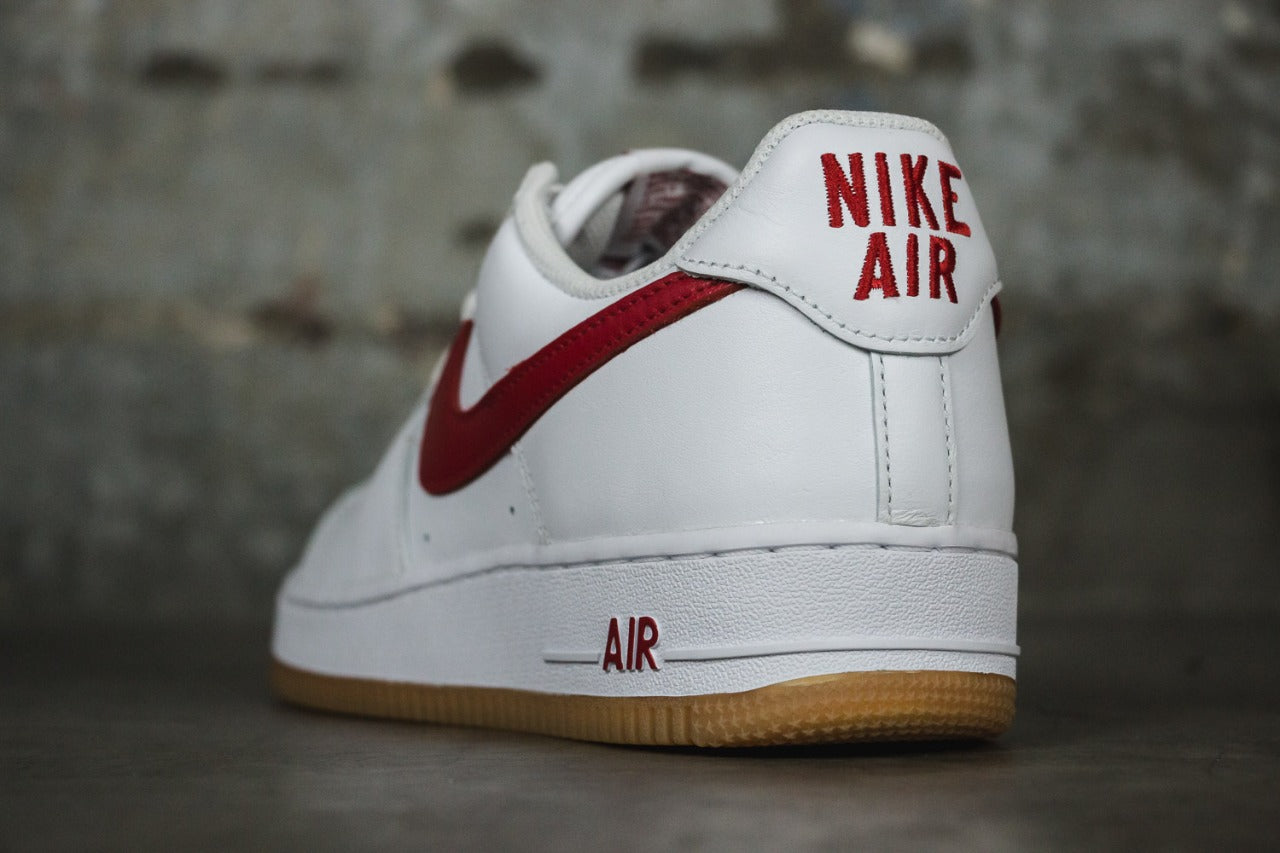 AIR FORCE 1 LOW RETRO WHITE/UNVRED (6787097821250)