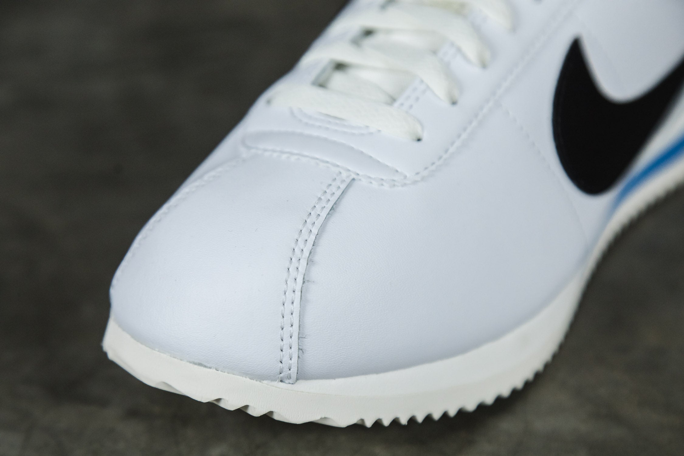 Nike Cortez 'White and Black' – Lust México