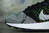 W AIR MAX FLYKNIT RACER BLACK/WHITE (6874332004418)