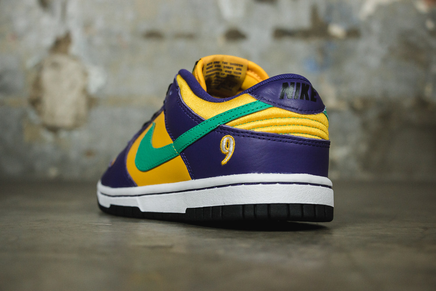 Women's Nike Dunk Low 