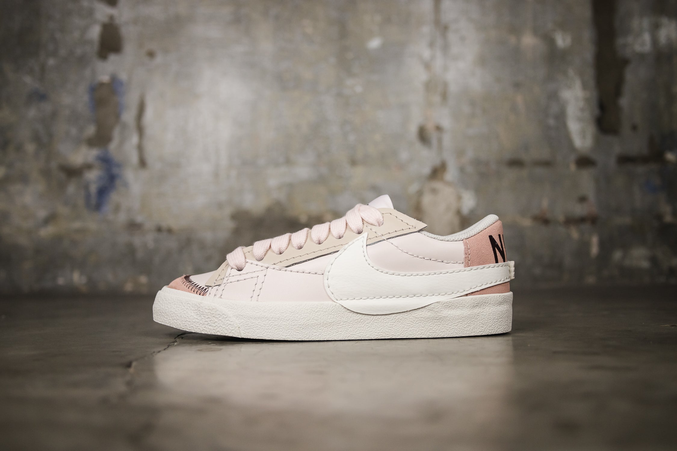 W BLAZER LOW &