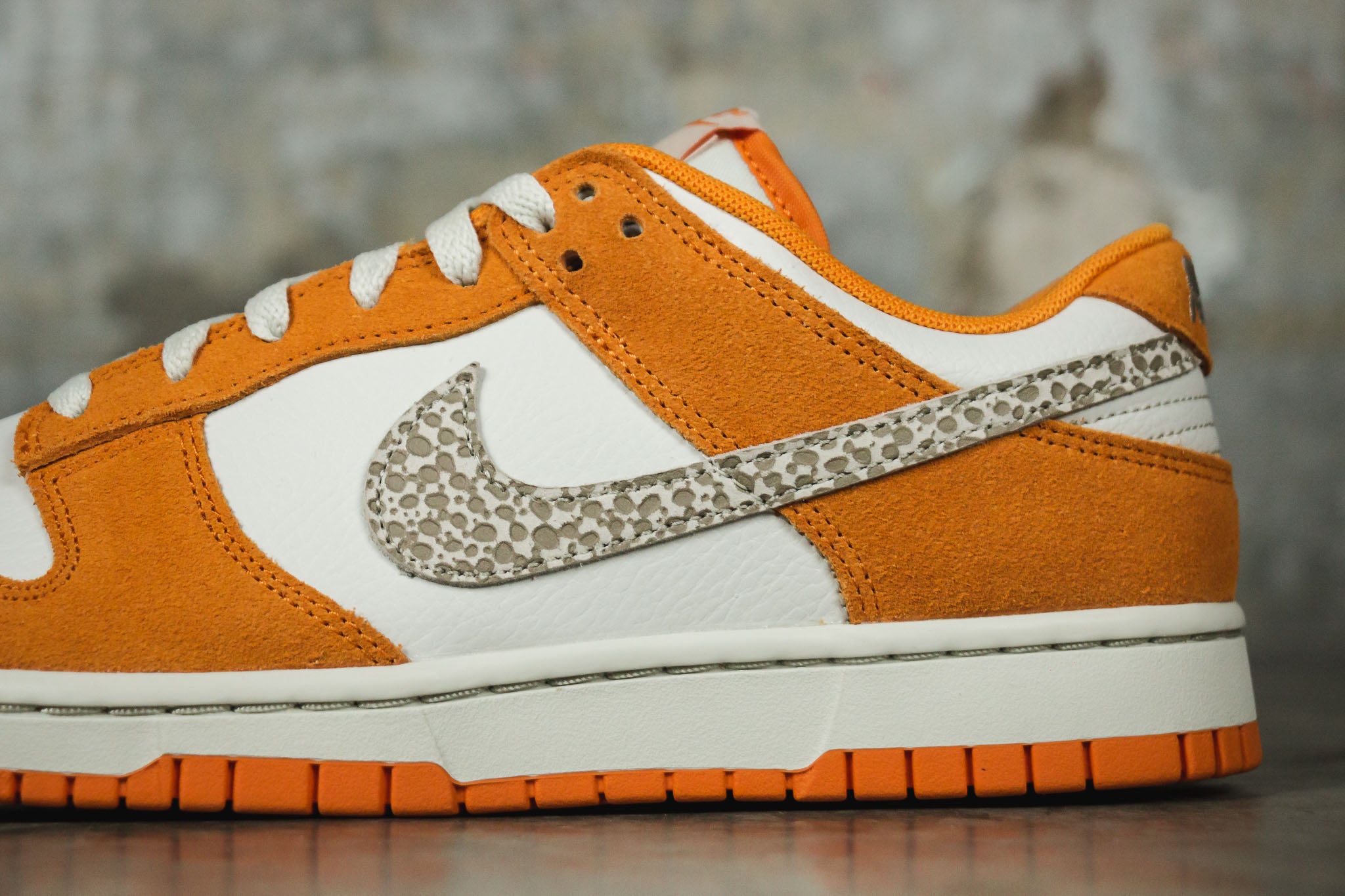 Nike Dunk Low Safari Swoosh Kumquat 29.5cm DR0156-800-