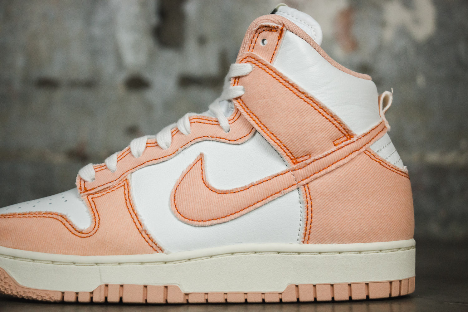 Women's Nike Dunk High 1985 'Arctic Orange'