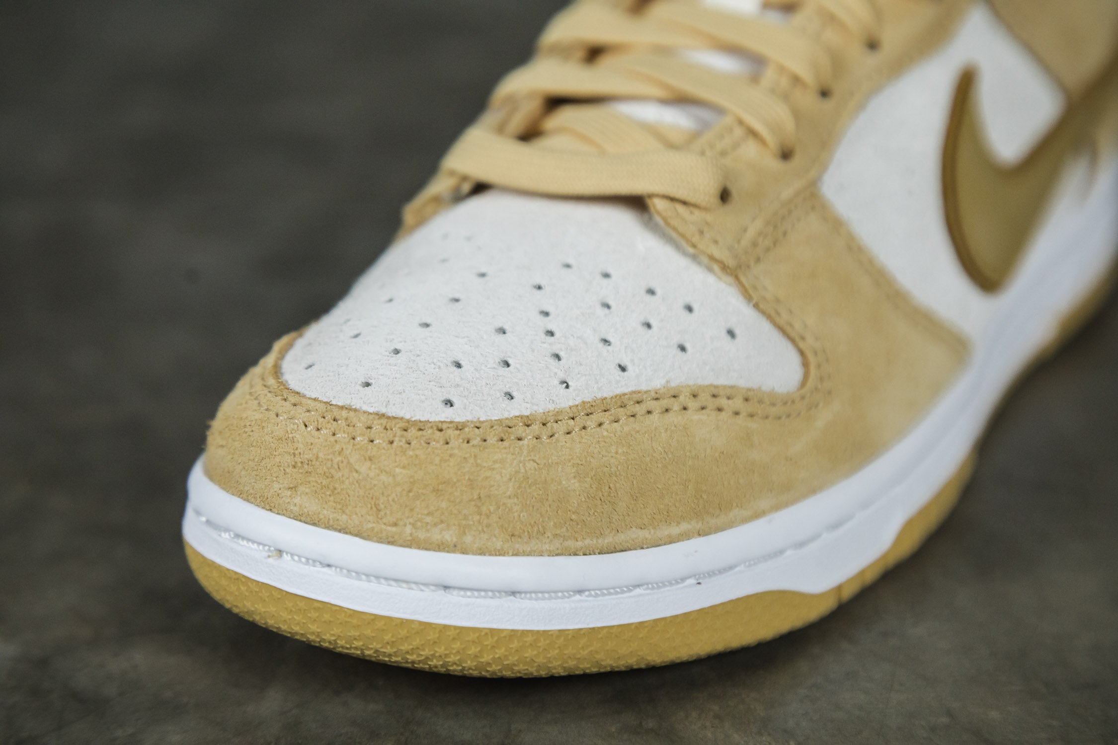 Women's Nike Dunk Low LX 'Gold Suede' – Lust México