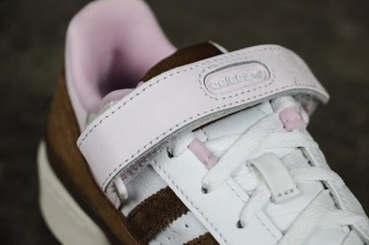 FORUM LOW W         FTWWHT/PANTON/CWHITE (6813788930114)