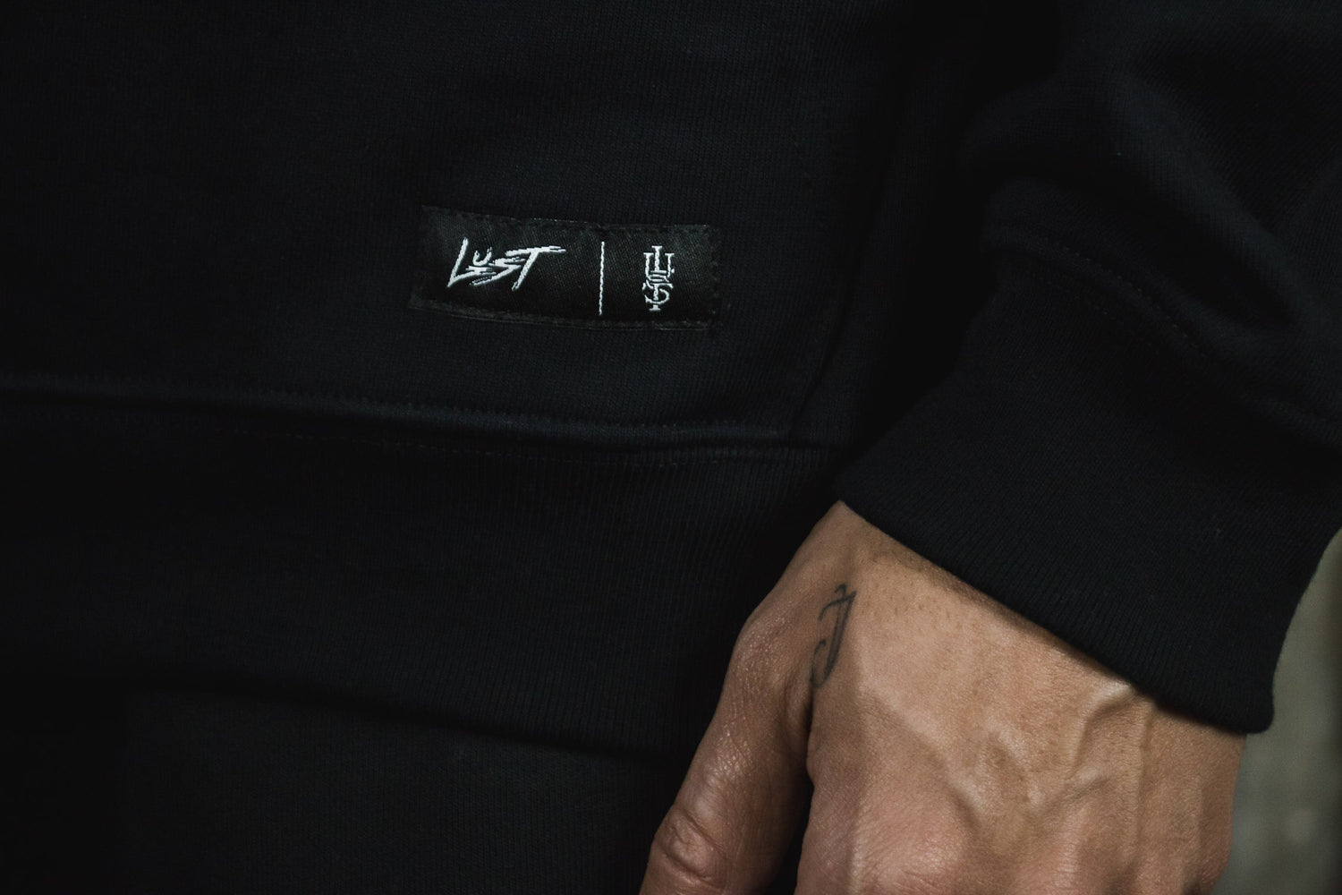 LUST BRAND AMAZED BY YOUR LUST HOODIE BLACK (6874321322050)