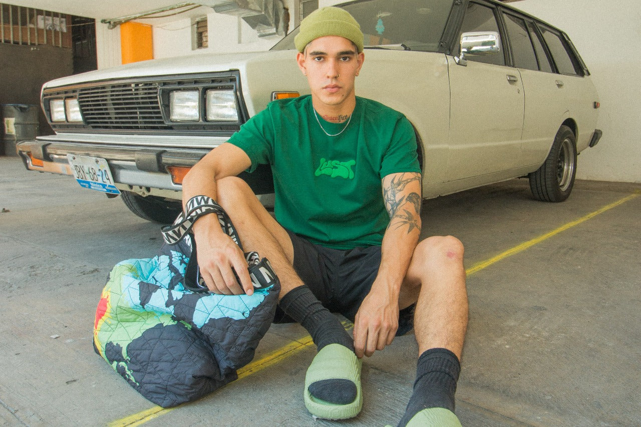 Lust Brand Melting Logo Evergreen Tee L LUST BRAND